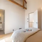Mila - A 450 M De La