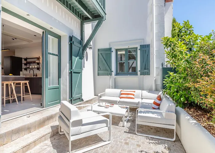 Mila - A 450 M De La * 比亚里茨